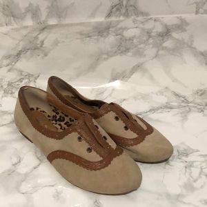 Gianni bini suede laceless flats.